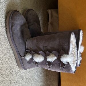 Koolaburra Brown Winter Boots with Cream Fur